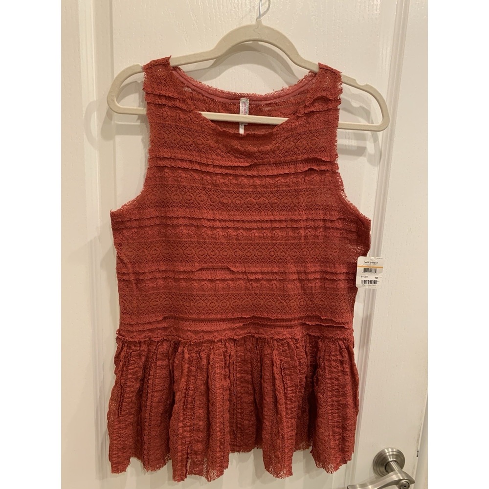 NWT Free People Textured Pucker Lace Cami Peplum Sleeveless Top Sheer Red Sz S‎